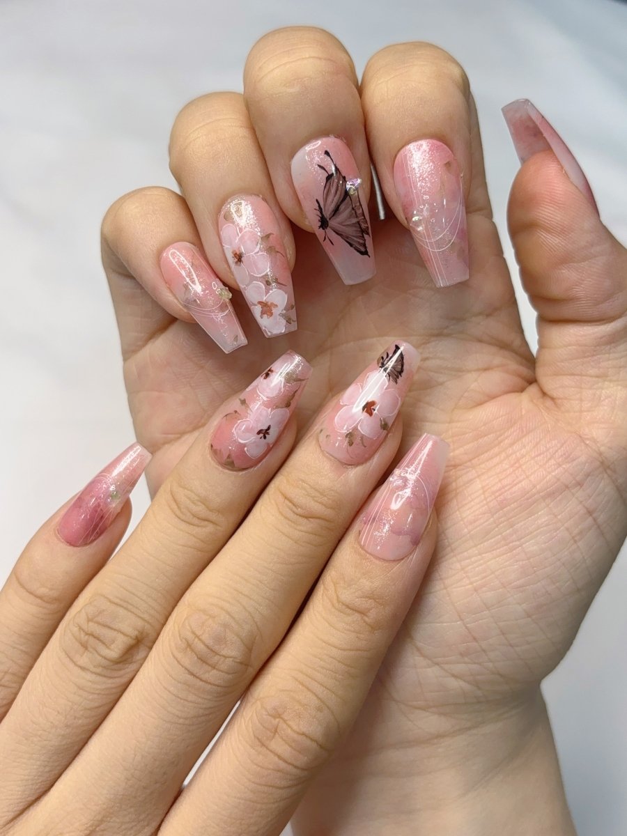 Sakura Whisper 🌸
